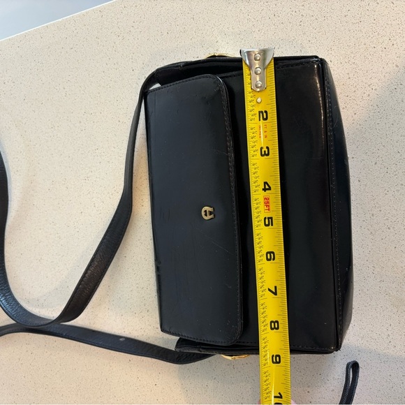 Vintage Etienne Aigner Black Patent Leather Crossbody with adjustable strap 80s - Picture 14 of 15